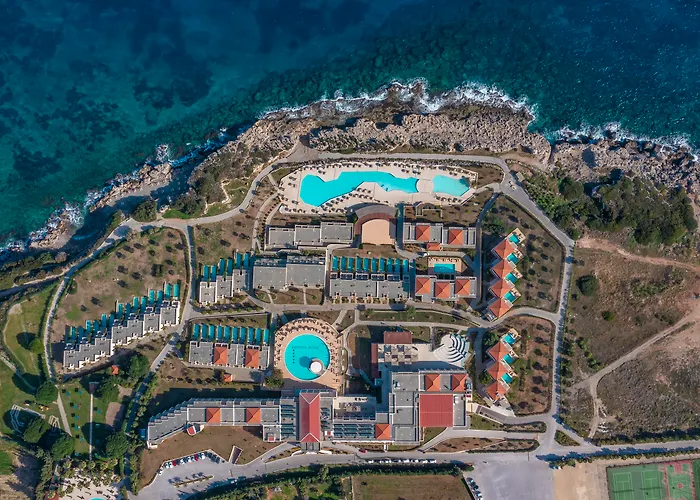 Zentrale Hotels in Kallithéa
