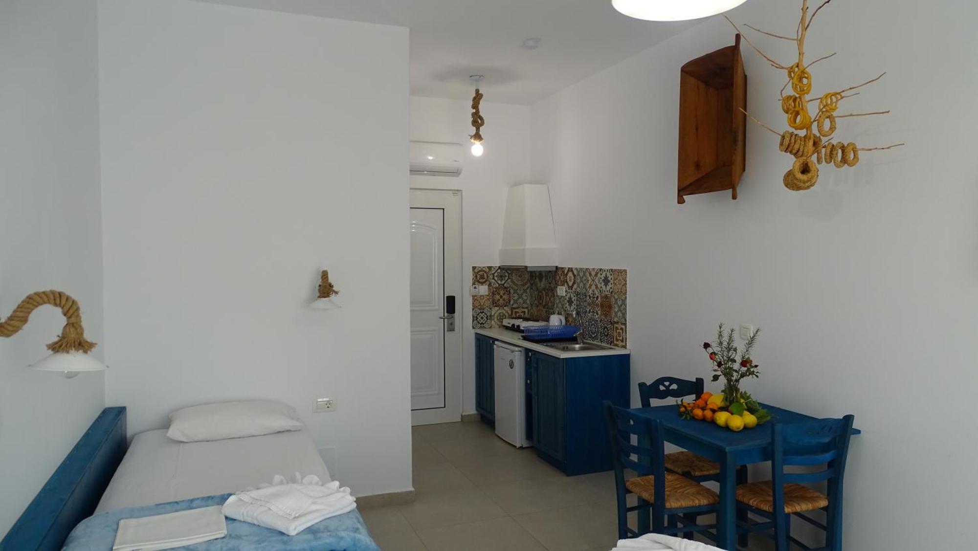 Studio Apartment