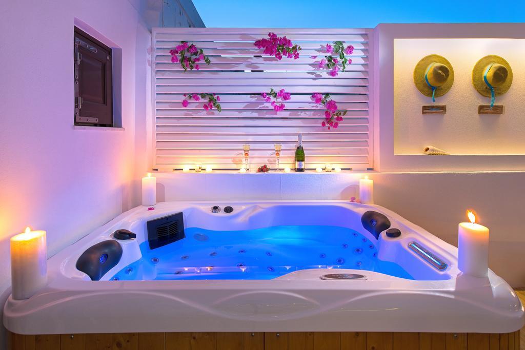 Deluxe Two-Bedroom Villa Outdoor Hot Tub