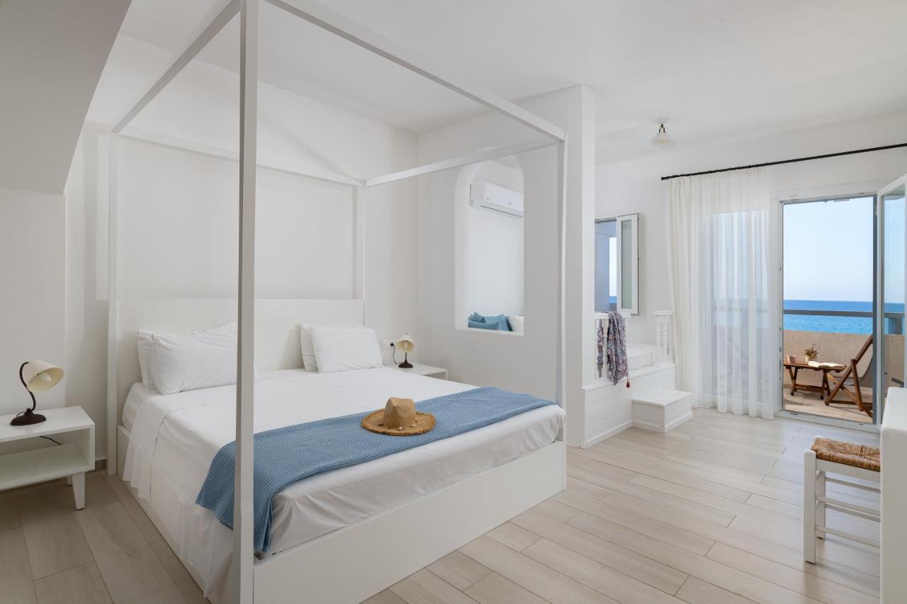 Aegean Luxury Suites sea view