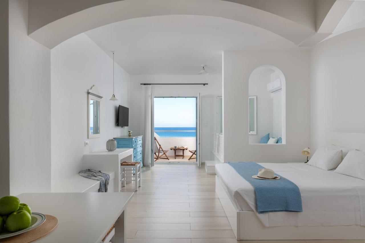 Aegean Luxury Suites sea view