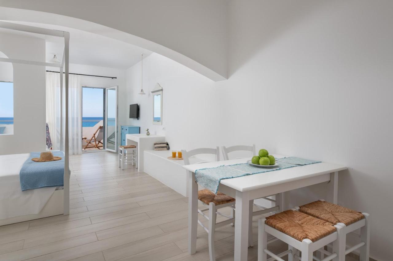 Aegean Luxury Suites sea view