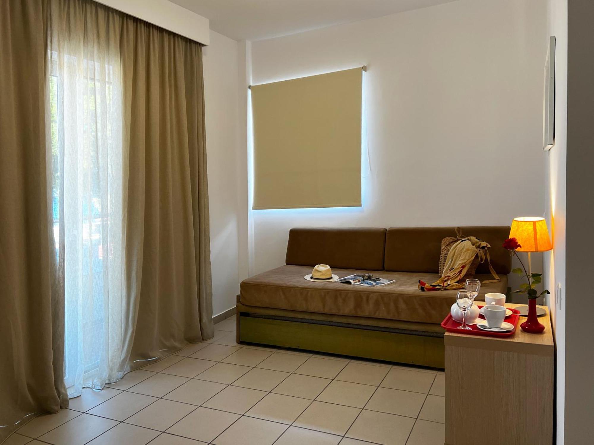 One-Bedroom Apartment Sea View