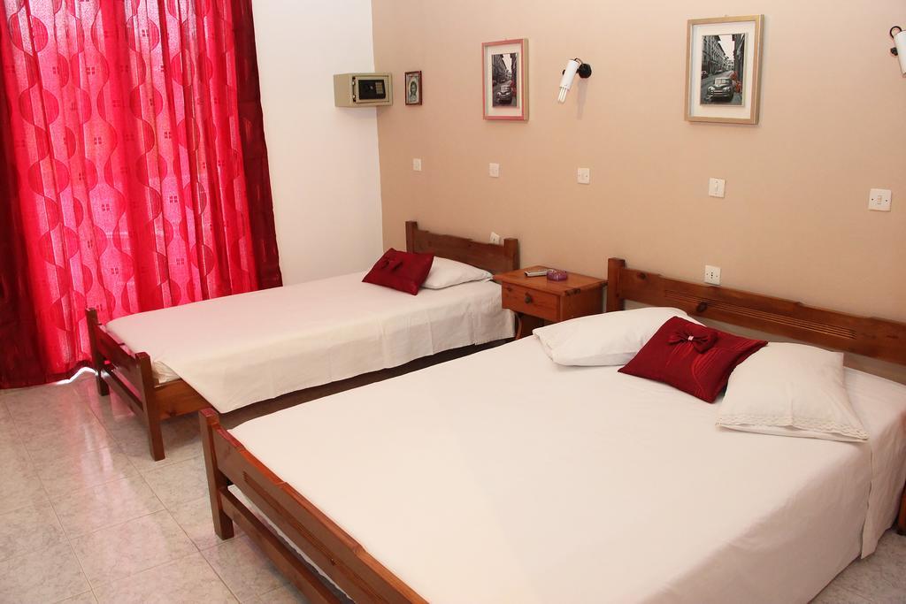 Basic Triple Room