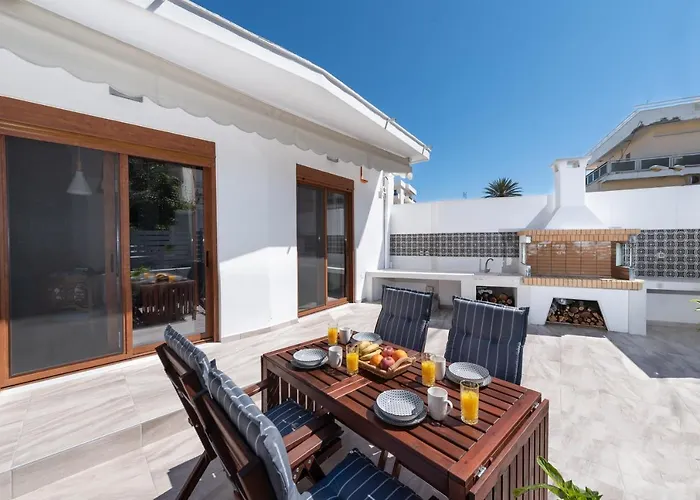 Ritas Modern In-City House Rhodes City