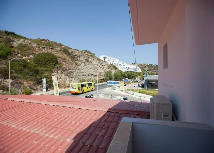Huisdiervriedelijke The Azure Blue Apt Faliraki