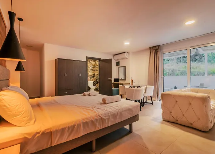 Bamboo Suites Hotel - Adults Only Ialysos 