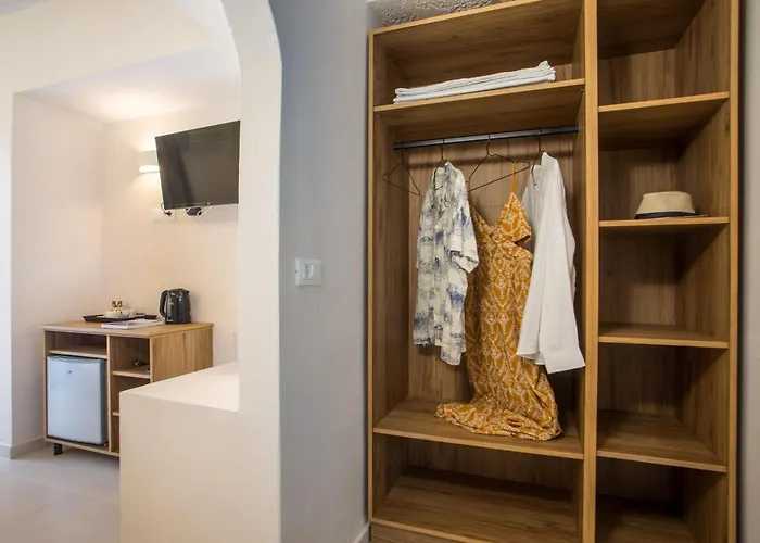 Nikos Bnb Faliraki