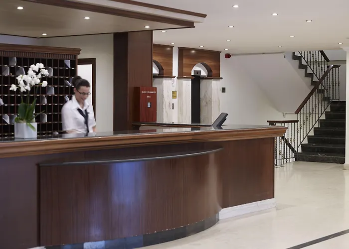 Hoteles con jacuzzi en Rhodes City