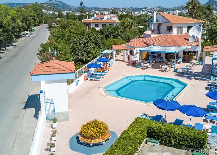 Muses Hotel Φαληράκι