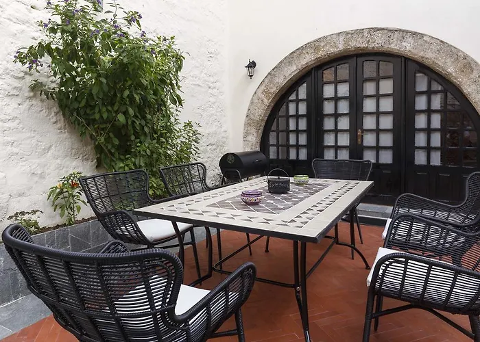Cabin Rentals in Rhodes City