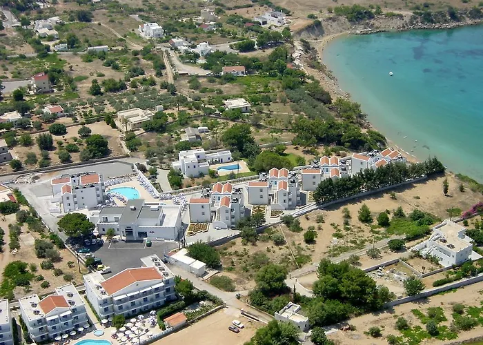 Lindia Thalassa Πεύκος